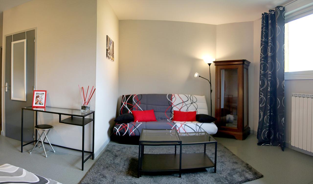 Le Grand Val Bed & Breakfast Lavastrie Exterior photo