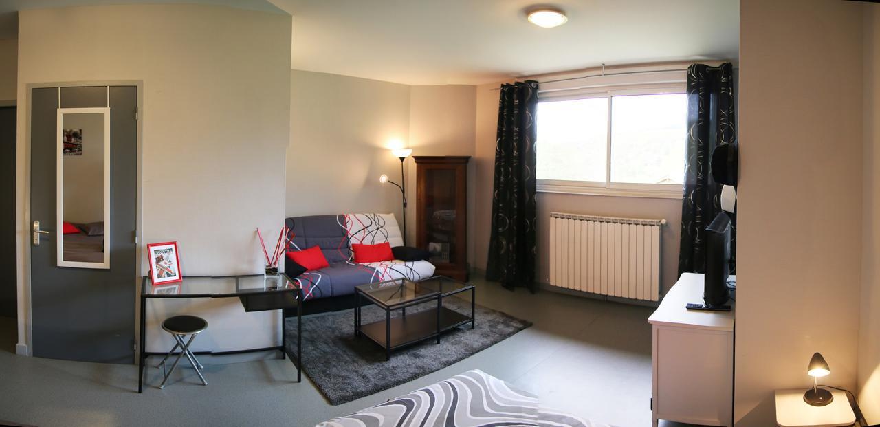 Le Grand Val Bed & Breakfast Lavastrie Exterior photo